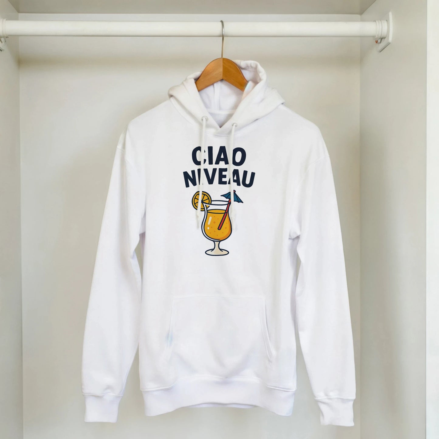 party-hoodie-zum-verschenken-lustig-malle-mallorca-ciao-niveau