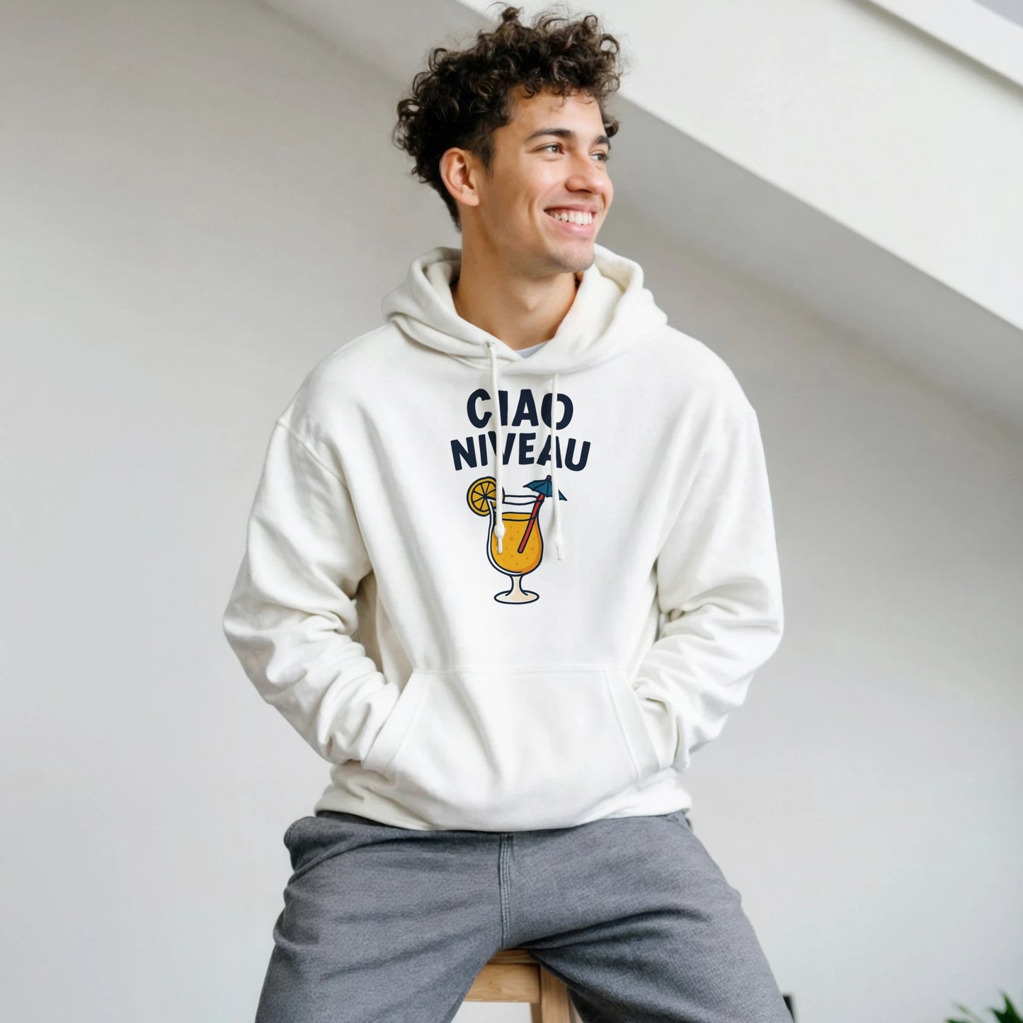 party-hoodie-zum-verschenken-lustig-malle-mallorca-ciao-niveau